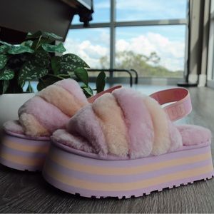 ❗️SOLD❗️UGG platform pink & purple cotton candy slippers! 🩰💜